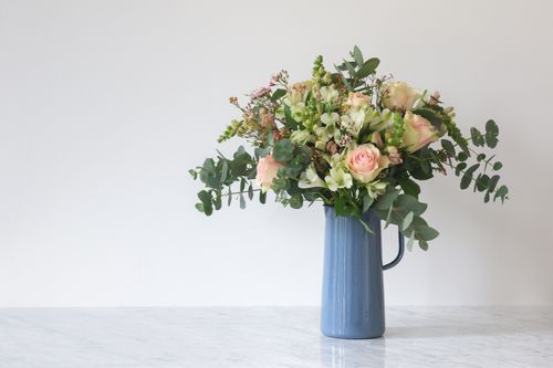 How to arrange a bouquet like a pro.