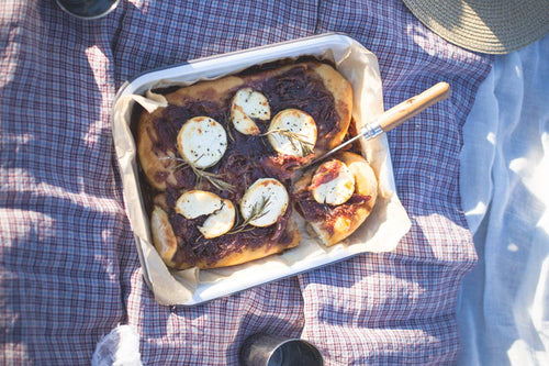 Goat’s Cheese, Red Onion & Rosemary Pizza.