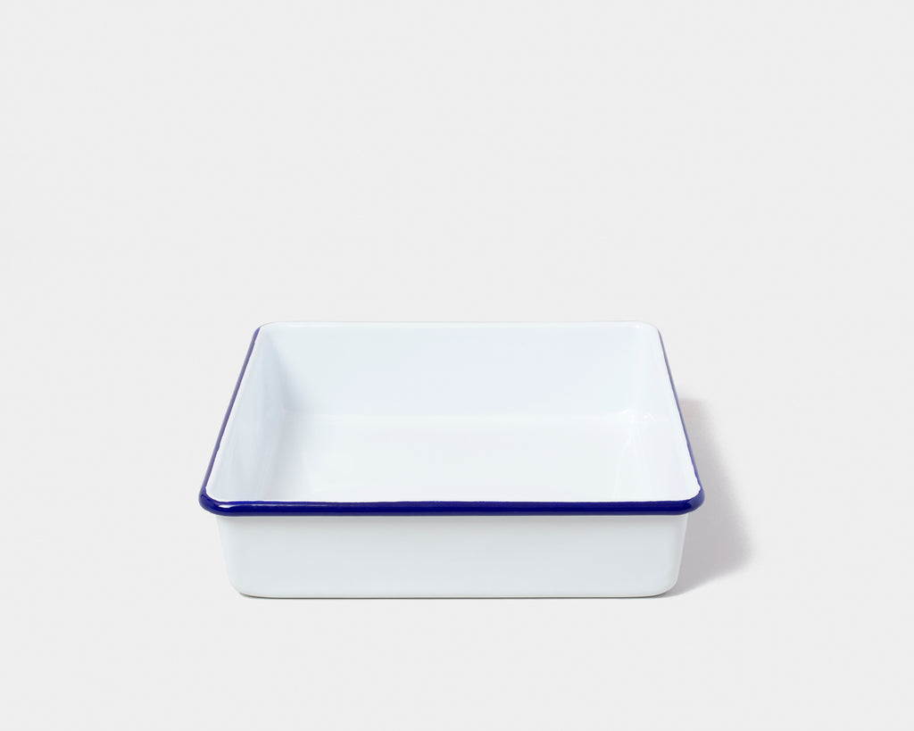 Enamel baking tin sales